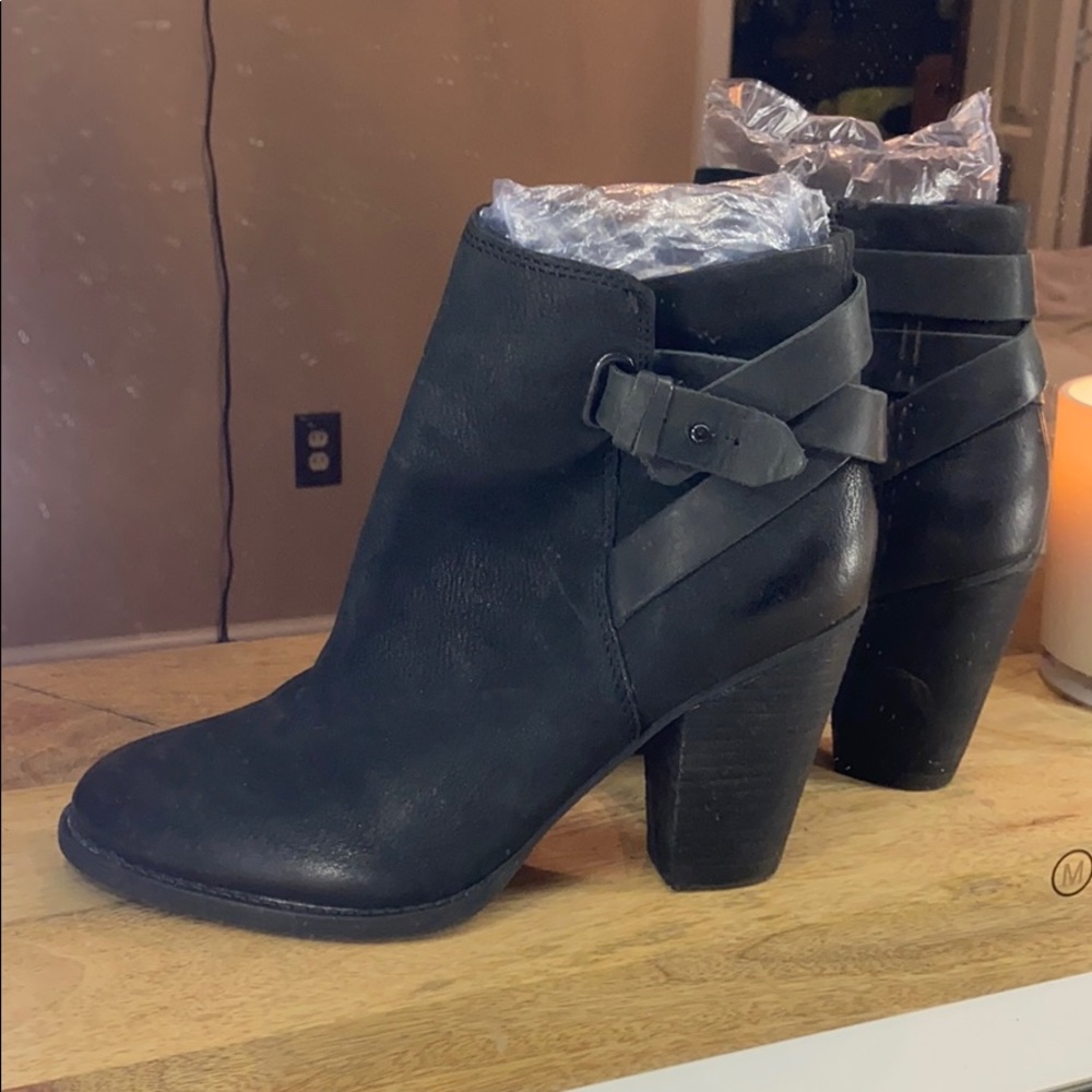 Aldo black booties
